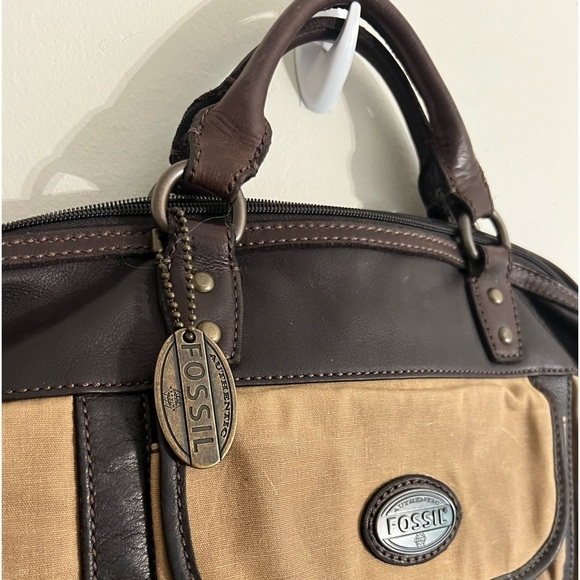 EUC Fossil Canvas and Leather Weekender Messenger Bag - Picture 13 of 16